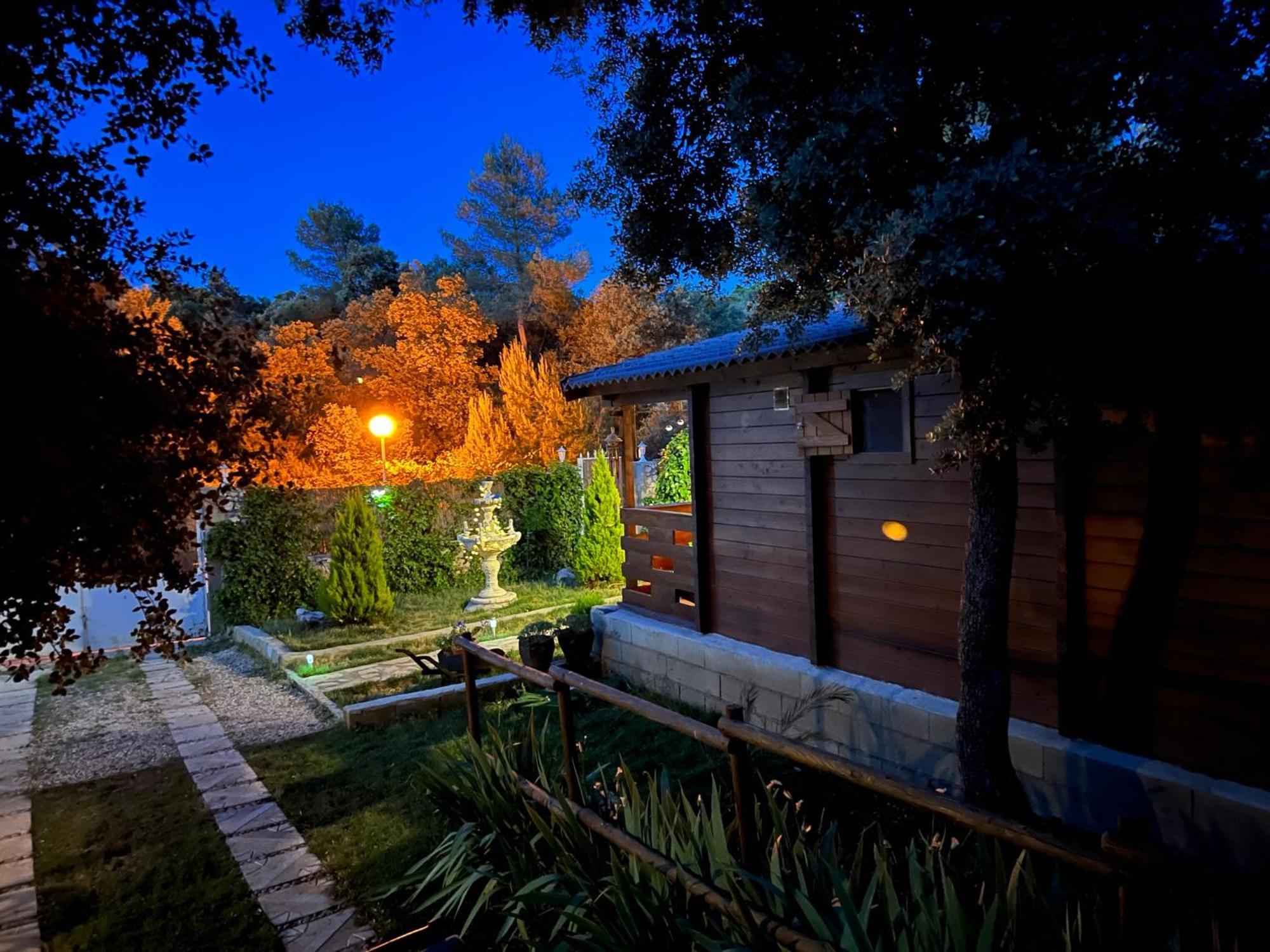 Encantadora cabaña de madera Albalate De Zorita Exterior foto